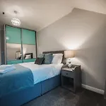 Modern 3 Storey In