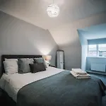 Modern 3 Storey In Redcar