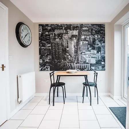 Modern 3 Storey In Redcar