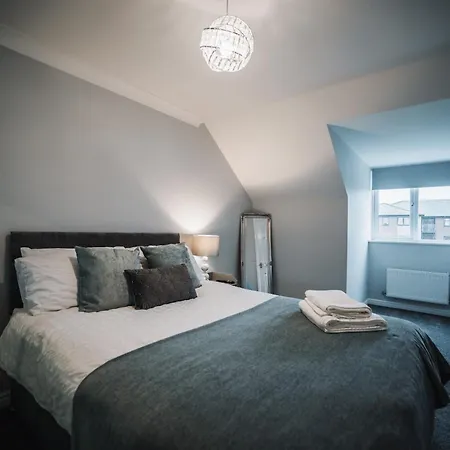 Modern 3 Storey In Redcar