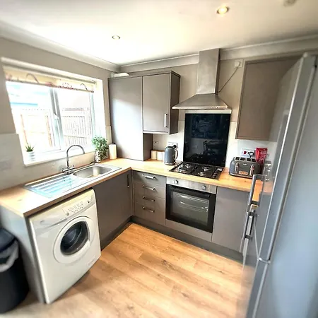 Modern 3 Storey In *