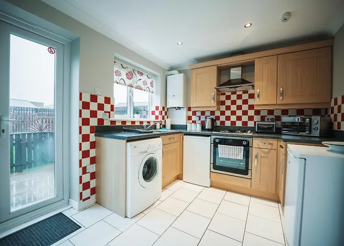 Modern 3 Storey In Σπίτι διακοπών *