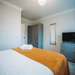 Modern 3 Storey In *